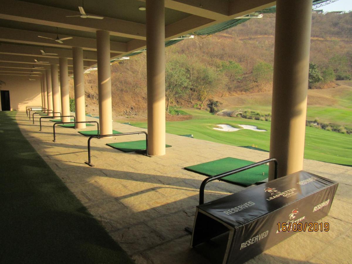 Oxford Golf Resort Pirangut Экстерьер фото