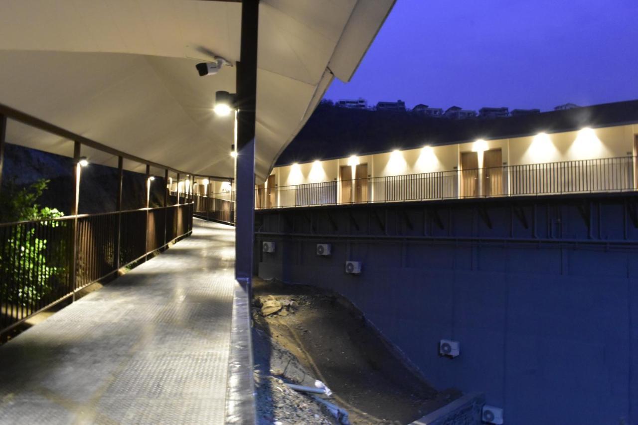 Oxford Golf Resort Pirangut Экстерьер фото