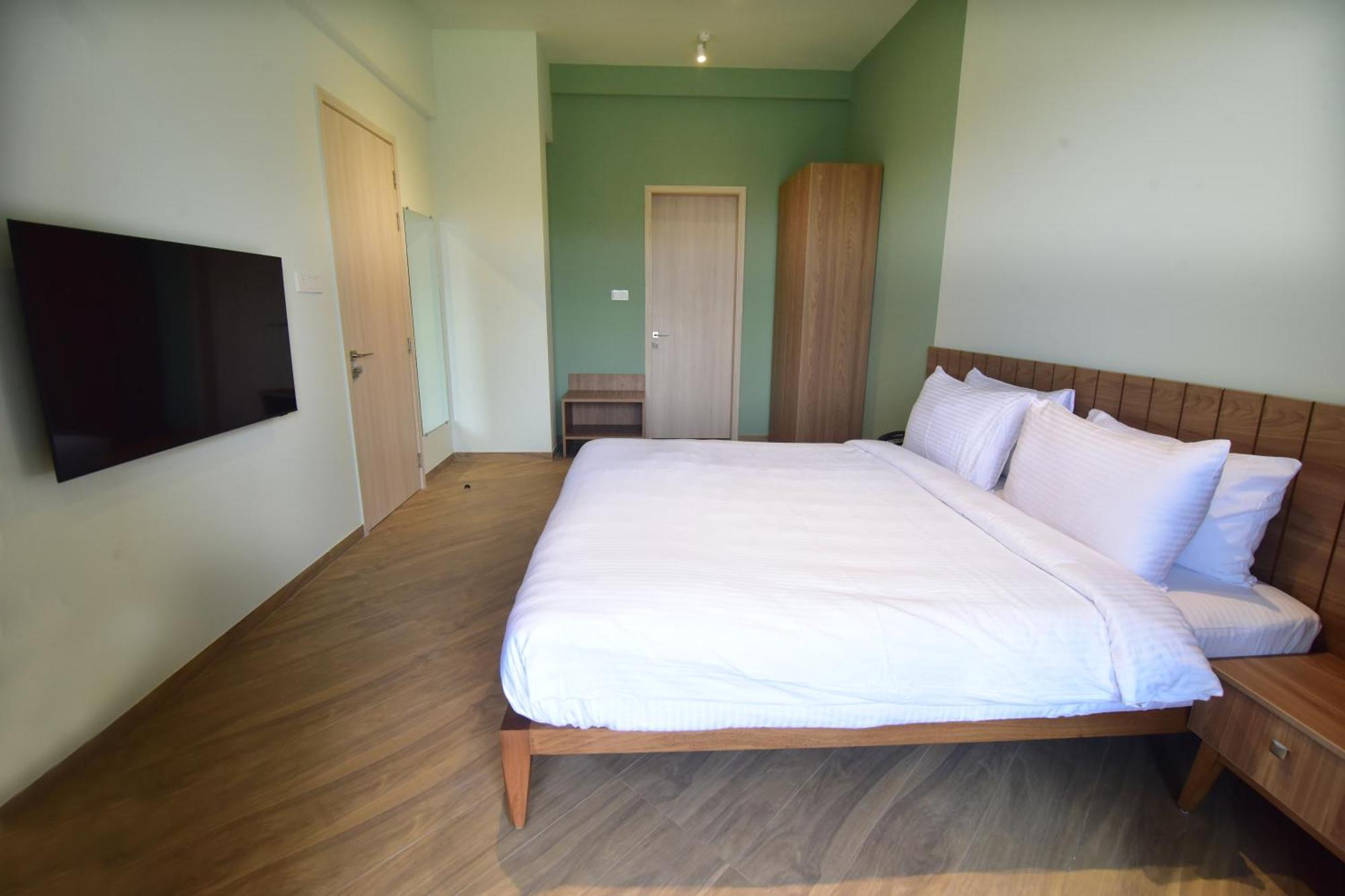 Oxford Golf Resort Pirangut Экстерьер фото