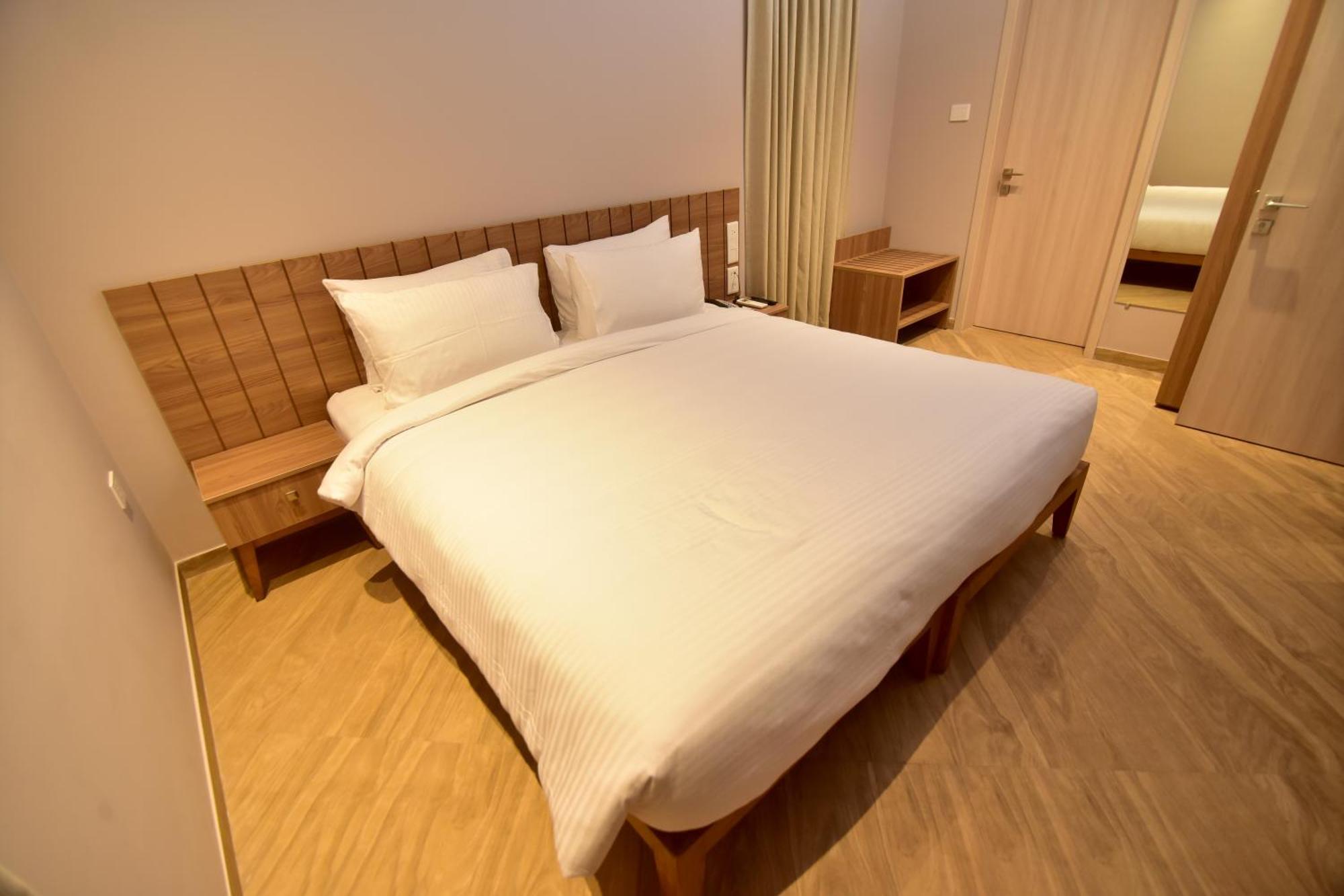 Oxford Golf Resort Pirangut Экстерьер фото